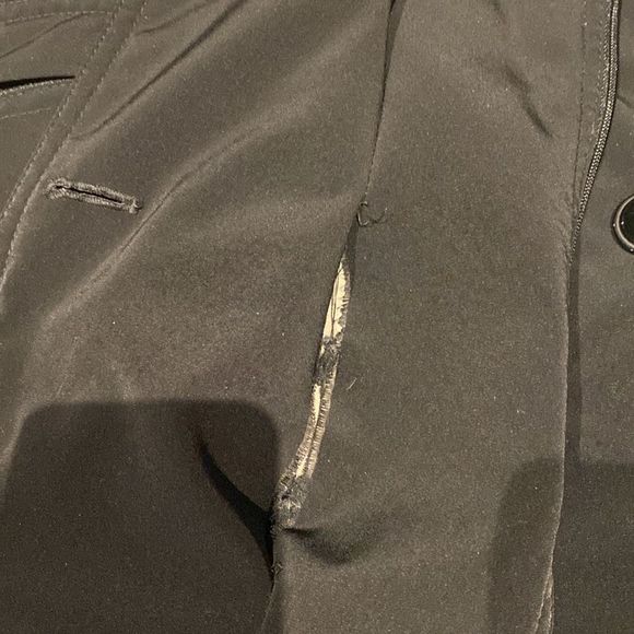 Waterproof trench coat style with removable warm lining size petite medium - Picture 12 of 13